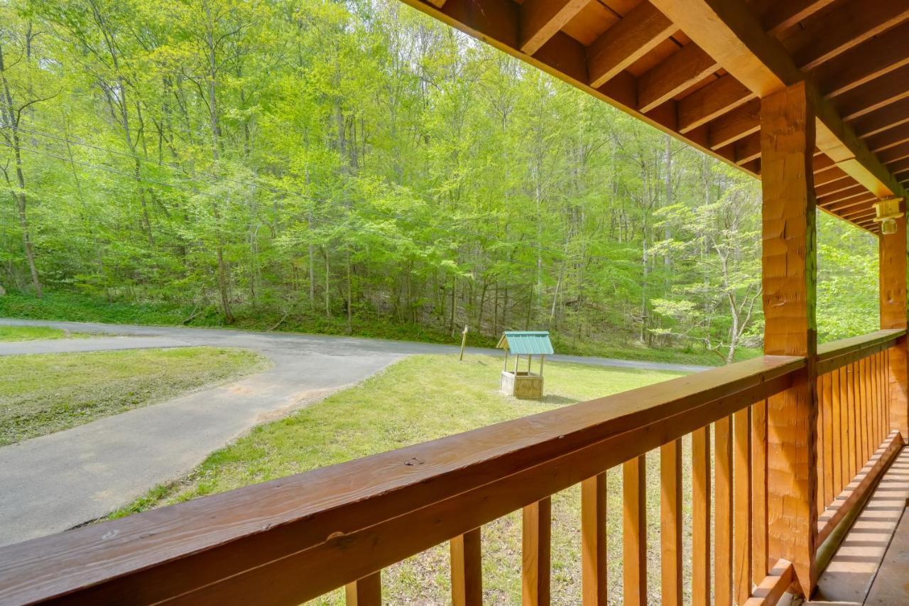 Cabin With Hot Tub About 6 Mi To Downtown Gatlinburg! Екстер'єр фото
