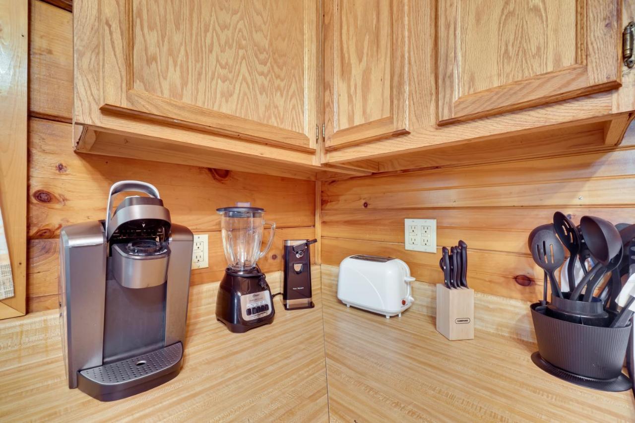 Cabin With Hot Tub About 6 Mi To Downtown Gatlinburg! Екстер'єр фото