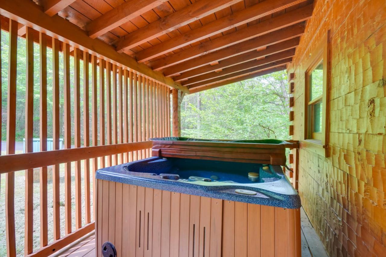 Cabin With Hot Tub About 6 Mi To Downtown Gatlinburg! Екстер'єр фото